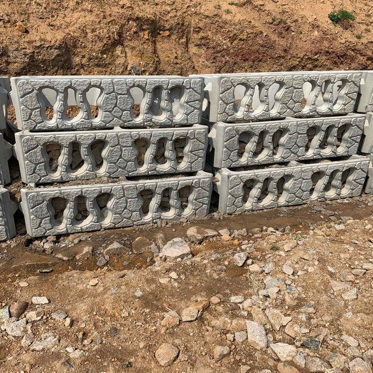 階梯護(hù)坡模具預(yù)制