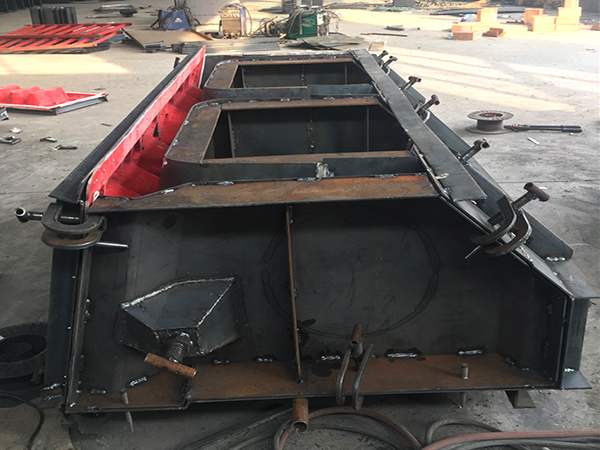 生態框護坡模具